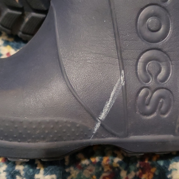 SOLD Bundle of Boys boots - Picture 7 of 7